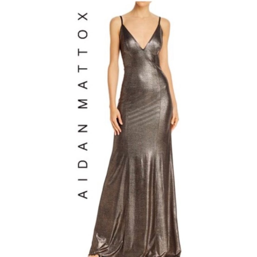 AIDAN MATTOX V-neck Brown Metallic Mermaid Gown. 8. Classy Rare